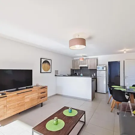 4 Pers - Cala Rossa - Piscine Apartment Lecci